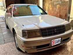 تۆیۆتا کراون